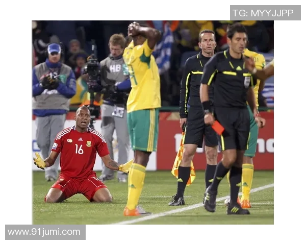 国王杯激战曼联大胜国米红牌争议引发全场热议与数据分析