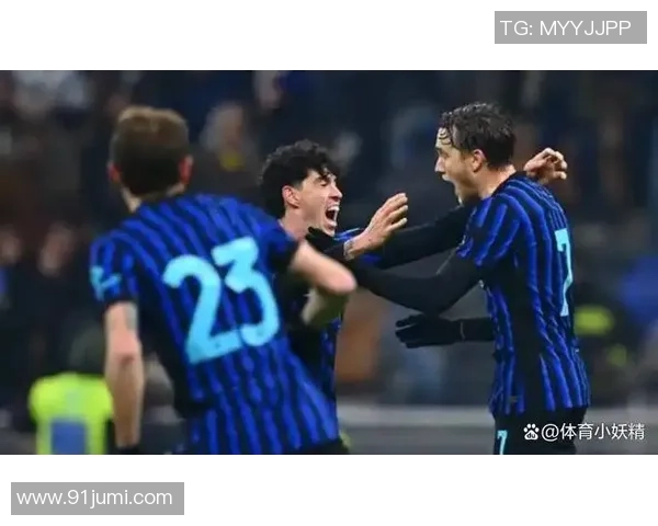 意甲激战：那不勒斯与拜仁1比1平局红牌事件引发全场热议