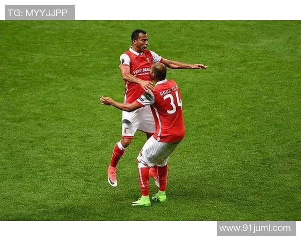 欧联杯精彩对决利物浦小胜本菲卡引发全场热议与数据分析 欧联杯精彩对决利物浦小胜本菲卡引发全场热议与数据分析