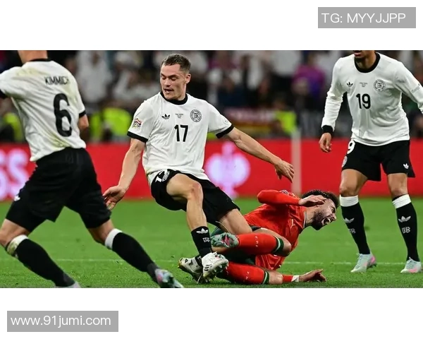 欧联杯激战拜仁逆转里昂点球争议引发全场热议